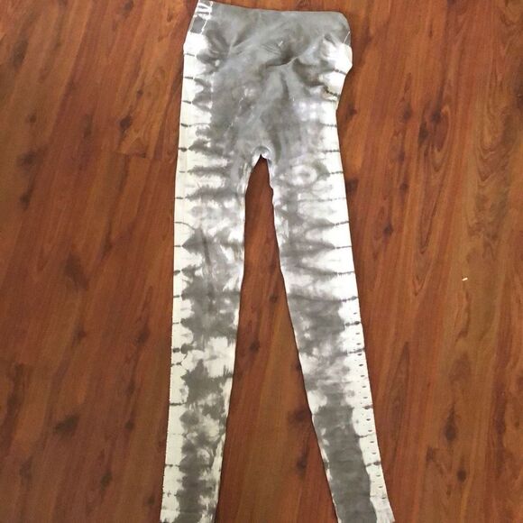 Te Verde Gray and white tie dye seamless leggings size S fitness exercise pants - Picture 4 of 4